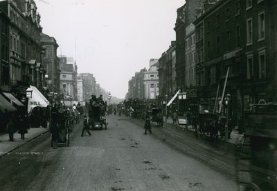 Oxford Street, London von English Photographer